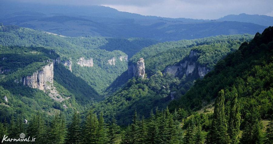 کلیسایی بالای ابرها-karnaval.ir220