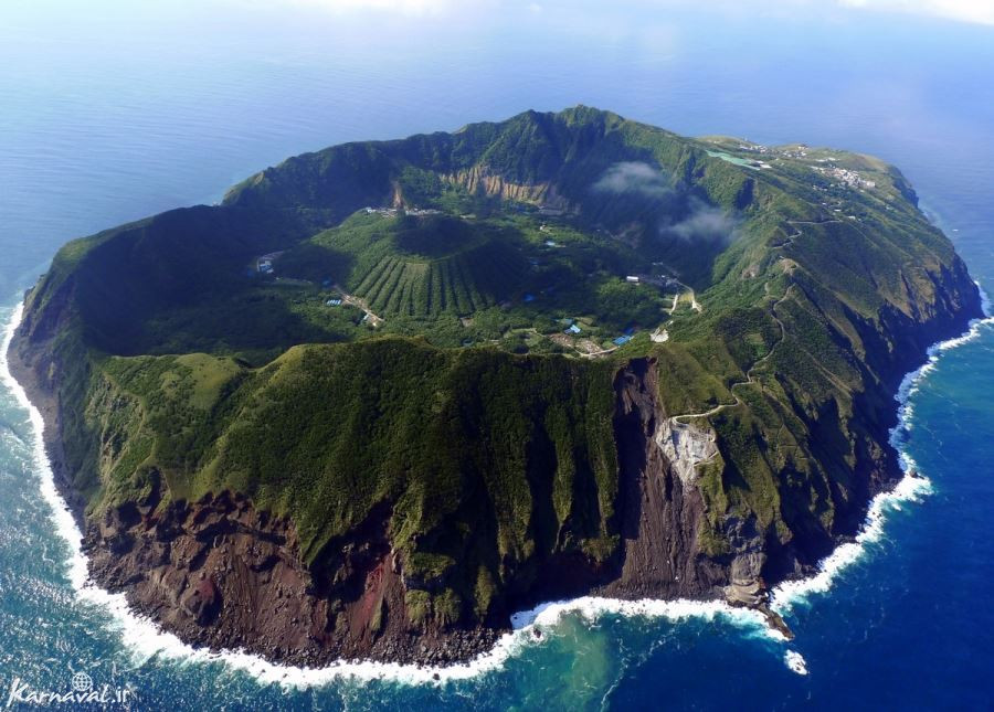 آگوشیما جزیره ی آتشفشانی در ژاپن