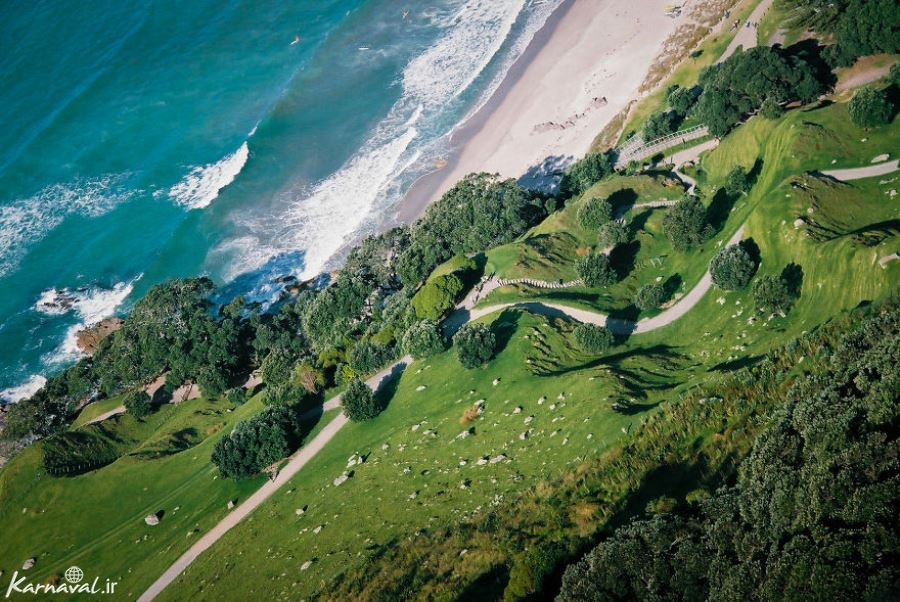 از فراز کوهستان Maunganui در تائورانگا انگار دنیا وارونه است.