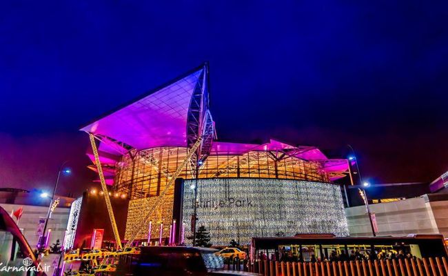 مرکز خرید ایستینیه پارک استانبول مرکز خرید ایستینیه پارک استانبول