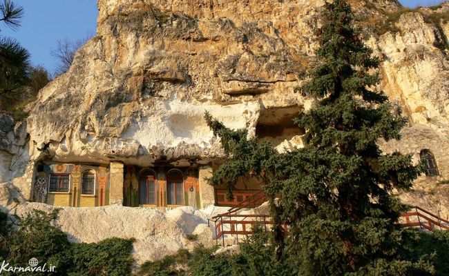 نمای خارجی کلیسای سنگی بلغارستان نمای خارجی کلیسای سنگی بلغارستان