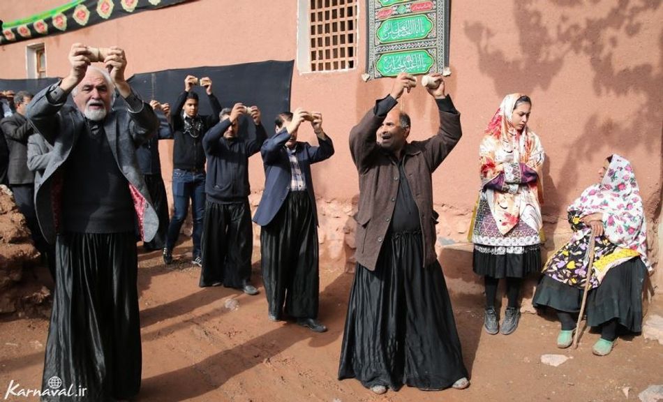 جغجغه زنی تاسوعا | Photo by : Mohammad Babaei