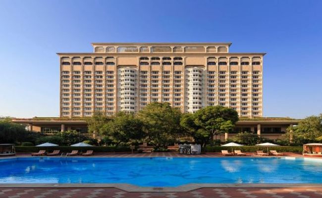 نمای کلی هتل تاج محل دهلی نو نمای کلی هتل تاج محل دهلی نو