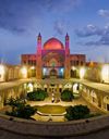 مسجد آقابزرگ در شب مسجد آقابزرگ در شب