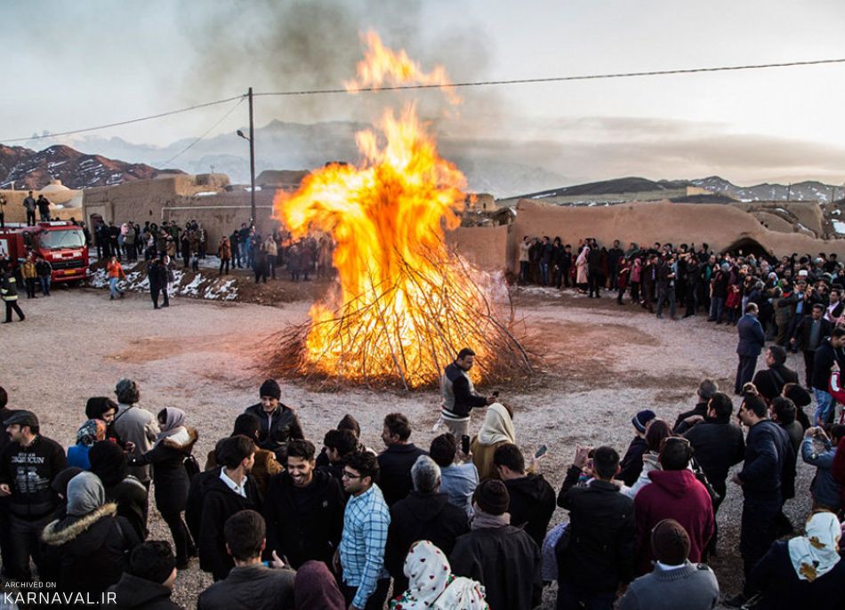 عکس های جشن سده در یزد | سنت مهم زرتشتیان ☀️ کارناوال