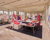 پوشاک خانم ها و آقایان پوشاک خانم ها و آقایان