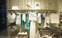 پوشاک خانم ها و آقایان پوشاک خانم ها و آقایان