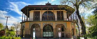 عمارت چهلستون قزوین عمارت چهلستون قزوین