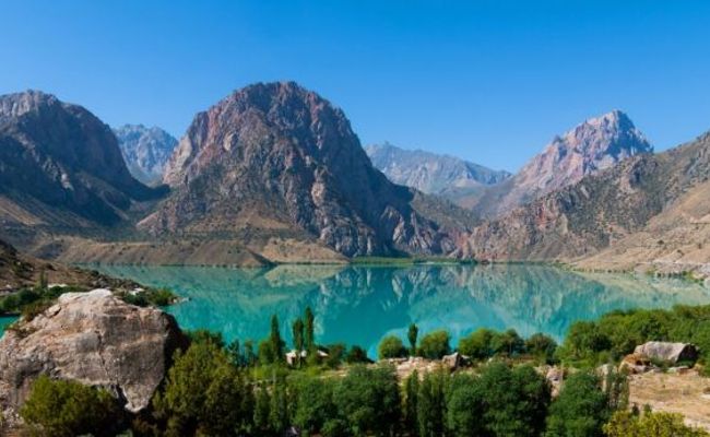 دریاچه اسکندرکول تاجیکستان دریاچه اسکندرکول تاجیکستان