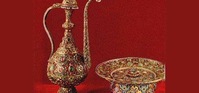 Aftabeh and royal pelvis