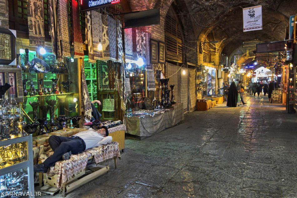 بازار اصفهان | Photo by : Unknown