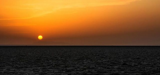 دریاچه نمک خور | Photo by : Unknown