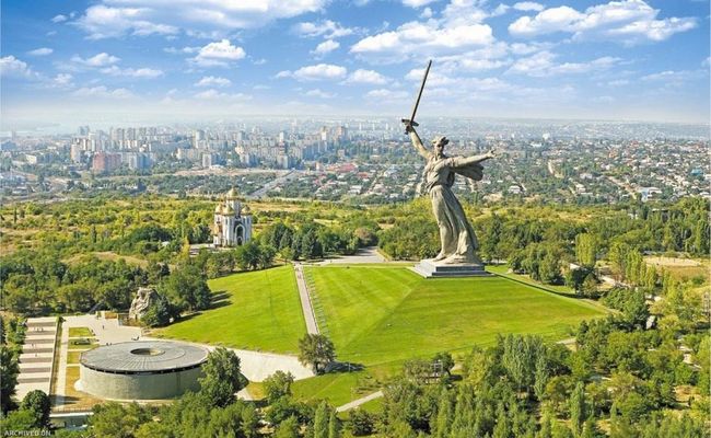 تندیس سرزمین مادری فرا می خواند روسیه تندیس سرزمین مادری فرا می خواند روسیه
