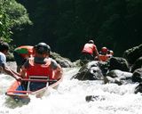 رفتینگ در آبشارهای پاگسانجان رفتینگ در آبشارهای پاگسانجان