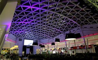 مرکز خرید مترو پارک مرکز خرید مترو پارک