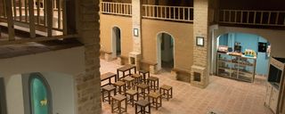 خانه موزه عروسک و اسباب بازی خانه موزه عروسک و اسباب بازی