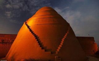 یخچال خشتی میبد یخچال خشتی میبد