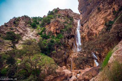 آبشار نوژیان لرستان | آدرس ، عکس و معرفی (1400) ☀️ کارناوال