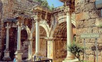 دروازه هادریان آنتالیا دروازه هادریان آنتالیا