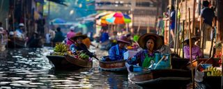 بازار شناور دامنئون سادوئاک بازار شناور دامنئون سادوئاک