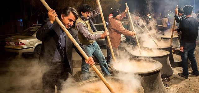 غذاهای سنتی یزد آش گندم یزد | Photo by : Unknown