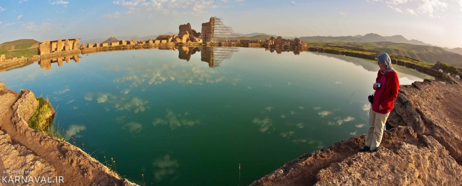 دریاچه تخت سلیمان | آدرس ، عکس و معرفی (1400) ☀️ کارناوال