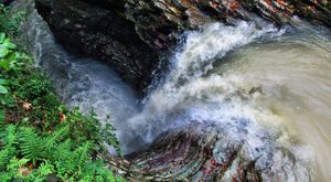 آبشار ویسادار آبشار ویسادار