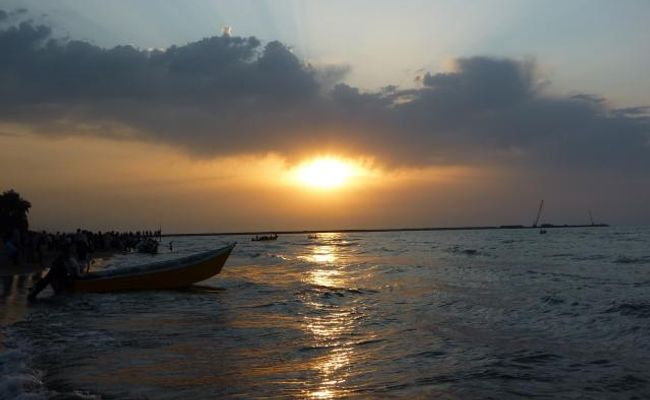 ساحل بندر انزلی ساحل بندر انزلی