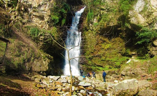 آبشار دودوزن آبشار دودوزن