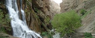 آبشار آب سفید آبشار آب سفید