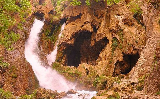 آبشار آتشگاه لردگان آبشار آتشگاه لردگان