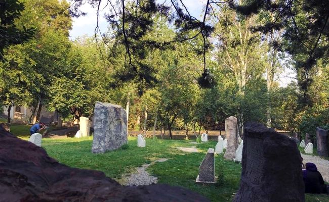 باغ کتیبه ها باغ کتیبه ها