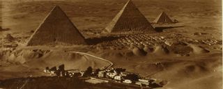 عکس قدیمی اهرام ثلاثه مصر عکس قدیمی اهرام ثلاثه مصر