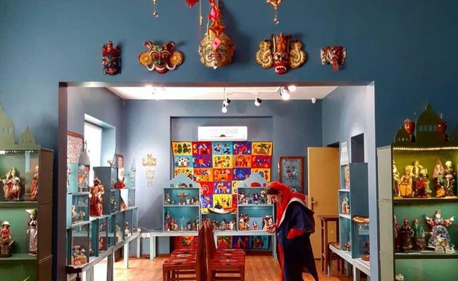 طبقه اول موزه عروسک های ملل طبقه اول موزه عروسک های ملل