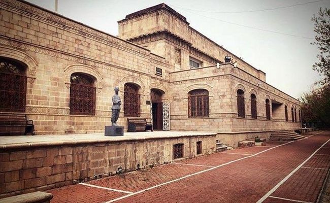 ساختمان موزه کارتون تبریز ساختمان موزه کارتون تبریز