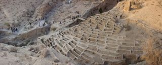 گورستان صخره ای سیراف گورستان صخره ای سیراف