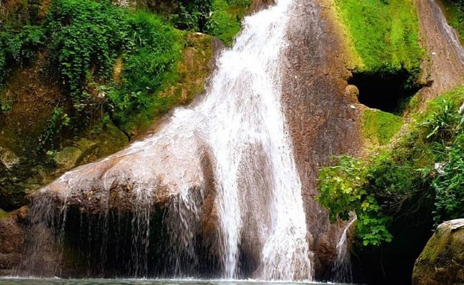 آبشار لوه آبشار لوه