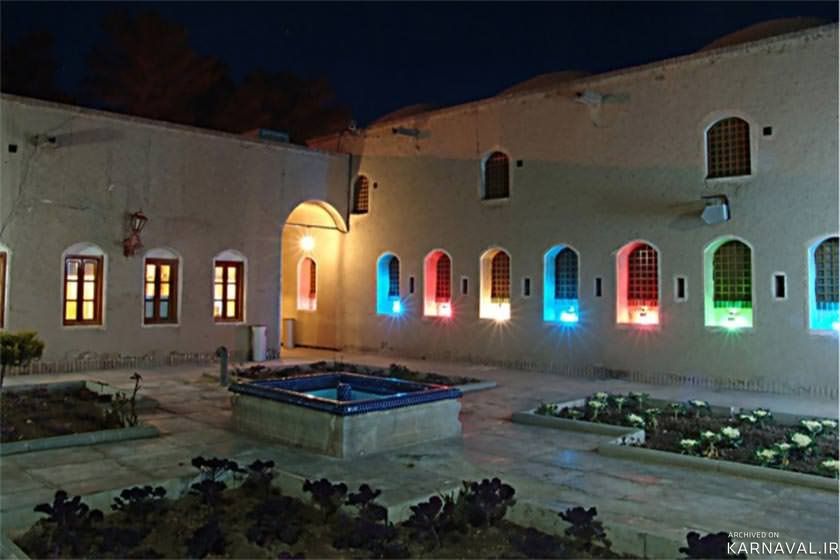 هتل جهانگردی نایین