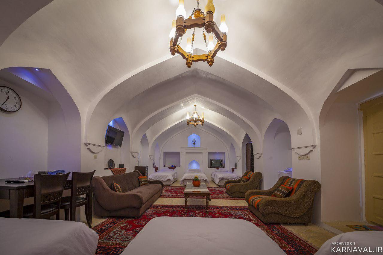 هتل سنتی خانه تاریخی طبیب شوشتر