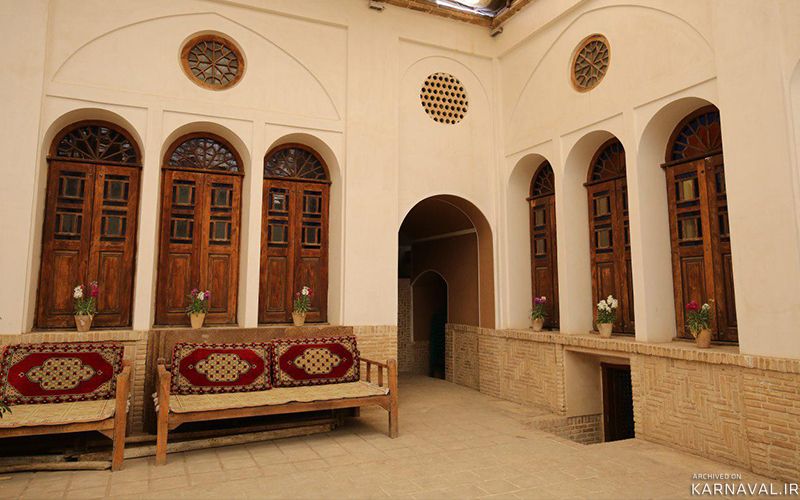 اقامتگاه سنتی شاسوسا کاشان