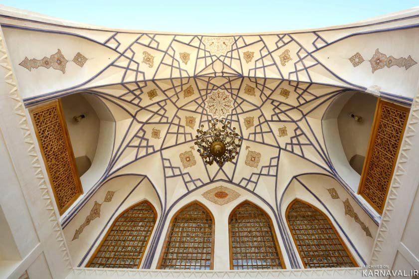 هتل مهینستان راهب کاشان
