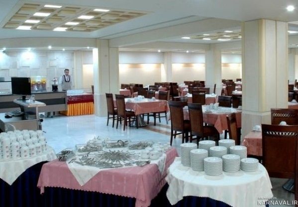 https://media.karnaval.ir/uploads/2022/03/3_21f03424-24f7-4aff-a801-f55aa3ad0f5a.jpg