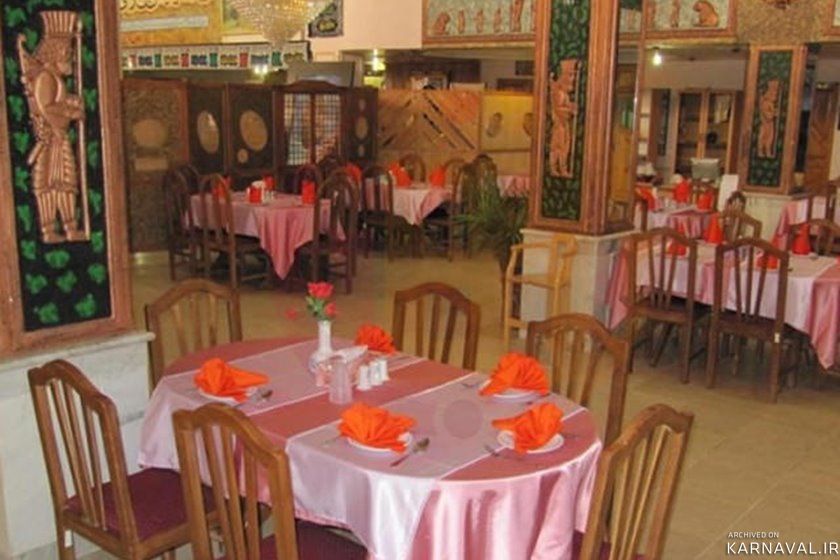 https://media.karnaval.ir/uploads/2022/03/3_37b4ab14-cc5a-42c9-8736-a79ad85a101e.jpg