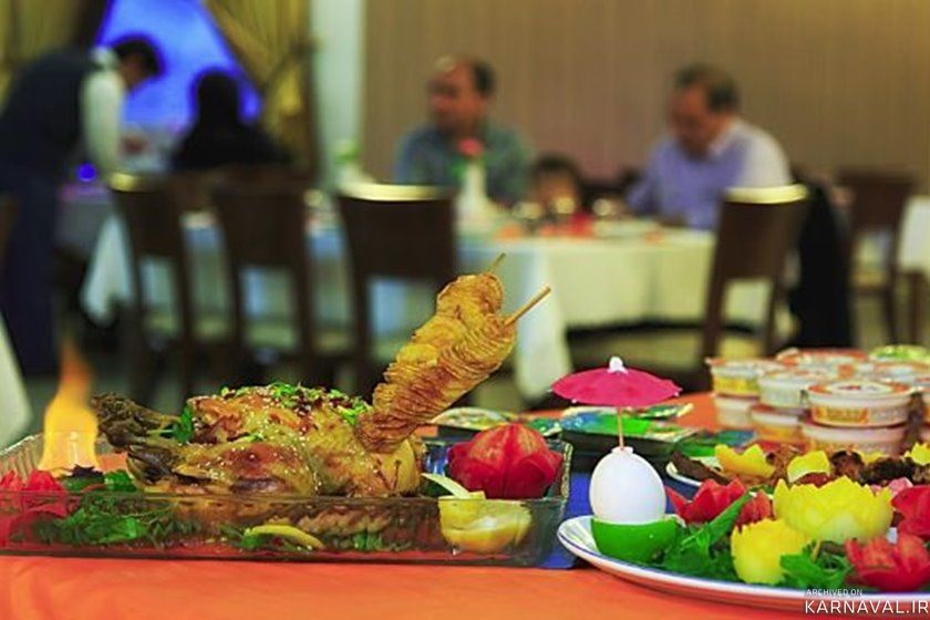 https://media.karnaval.ir/uploads/2022/03/3_56f9cb80-a055-42e9-a96c-311a071ce303.jpg