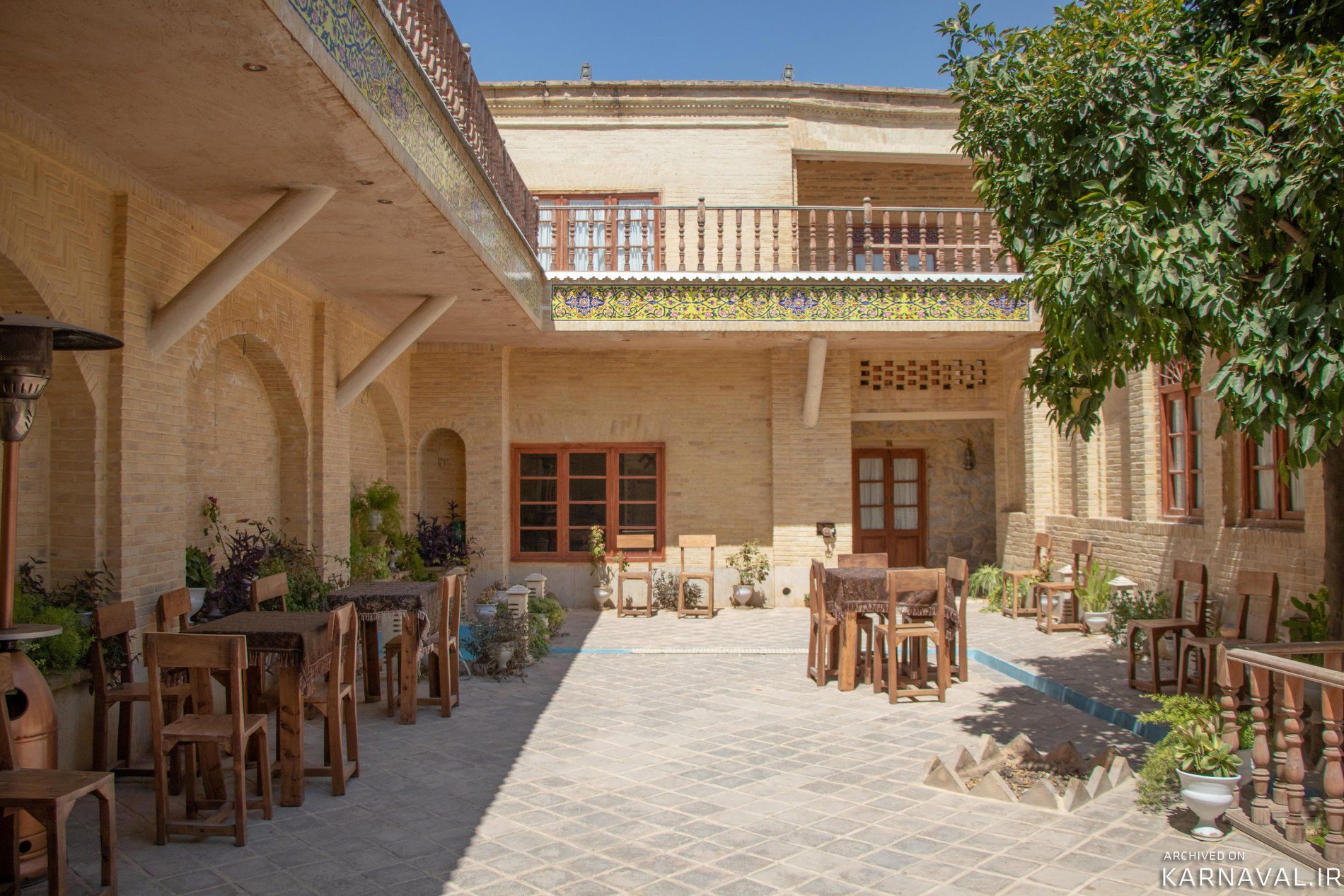 اقامتگاه سنتی فروغ مهر شیراز
