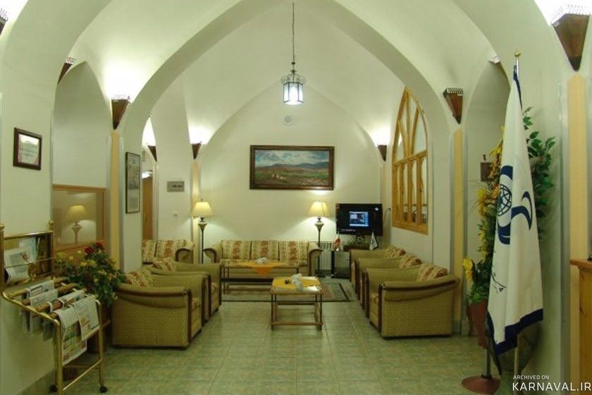 https://media.karnaval.ir/uploads/2022/03/3_fd2ba832-cb5a-4c9e-a8ea-e8b2cb664e9a.jpg