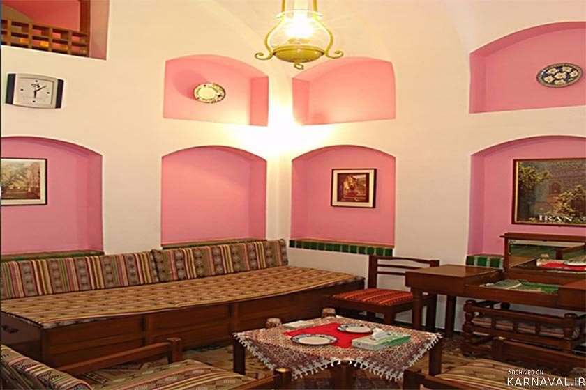 هتل جهانگردی نایین