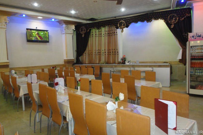https://media.karnaval.ir/uploads/2022/03/7_7d88a9ab-32d3-4bd4-95e8-c42d2444a8cd.jpg