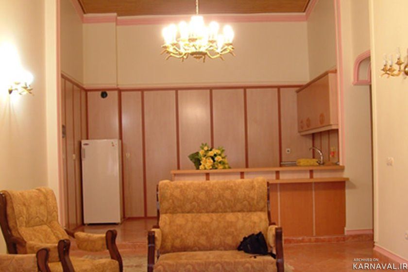 https://media.karnaval.ir/uploads/2022/03/8_7ee72a4d-69a7-43ad-92bc-1c28dc66240f.jpg
