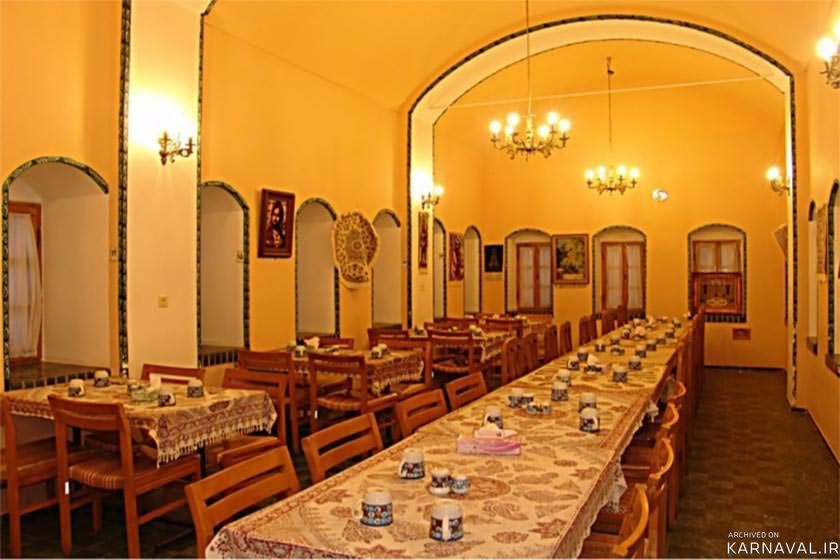 هتل جهانگردی نایین